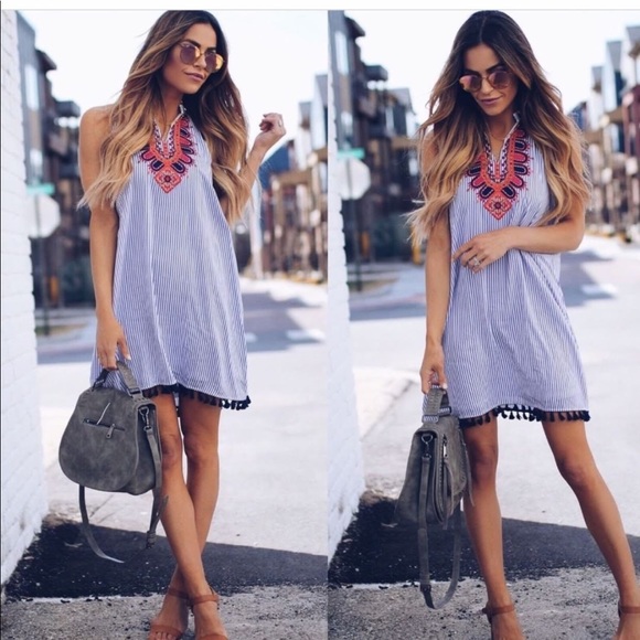 THML Dresses & Skirts - VICI DOLLS Hermosa embroidered dress size XS